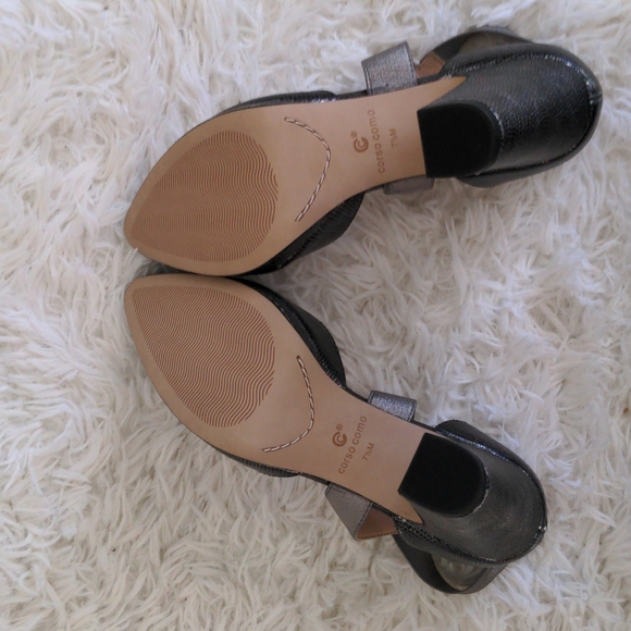 Silver, shimmer, snake-type pattern pumps - Picture 8 of 9